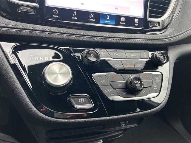 2026 Chrysler Pacifica Select (Stk: 26-0041) in Toronto - Image 13 of 16