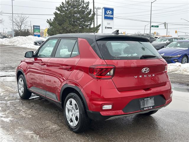 2022 Hyundai Venue Essential w/Two-Tone (Stk: 261524A) in Aurora - Image 6 of 17