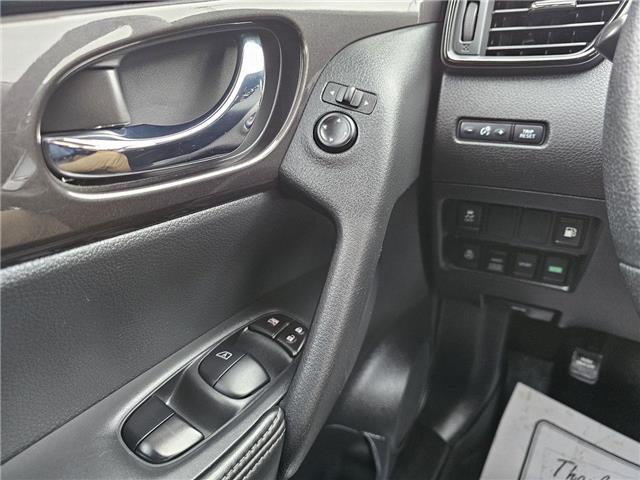 2019 Nissan Rogue S (Stk: 2105802A) in Whitby - Image 4 of 13