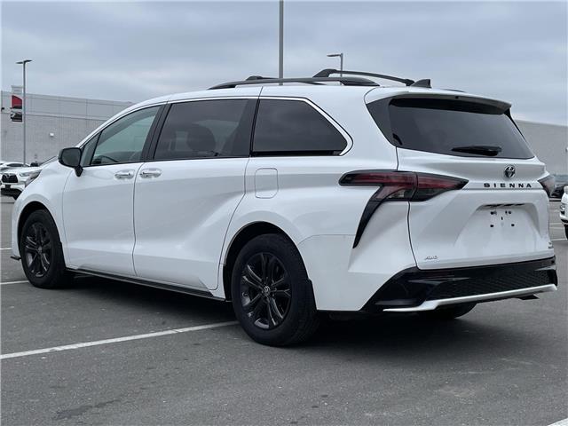 2024 Toyota Sienna XSE 7-Passenger (Stk: 12107940A) in Concord - Image 11 of 43