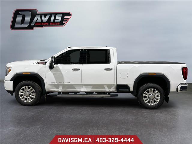 2023 GMC Sierra 2500HD Denali (Stk: 302610) in Lethbridge - Image 2 of 15