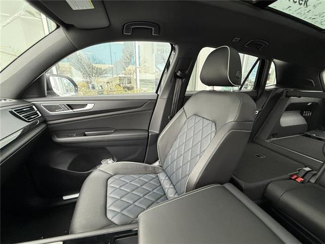 2026 Volkswagen Atlas Cross Sport 2.0 TSI Execline (Stk: T5271) in Orleans - Image 14 of 15