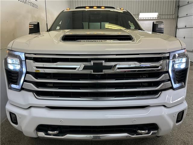 2025 Chevrolet Silverado 2500HD High Country (Stk: 43366J) in Belleville - Image 2 of 35