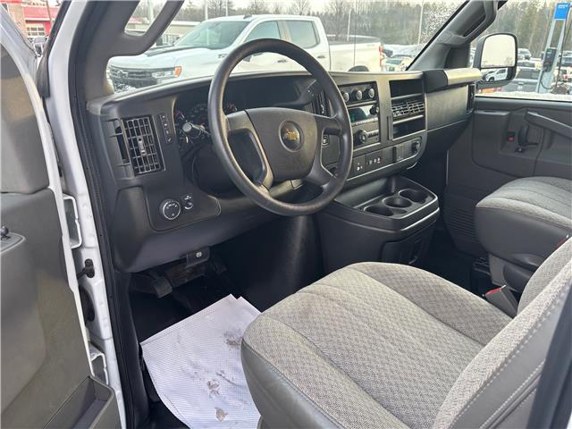 2023 Chevrolet Express 2500 Work Van (Stk: U9083A) in Uxbridge - Image 11 of 24