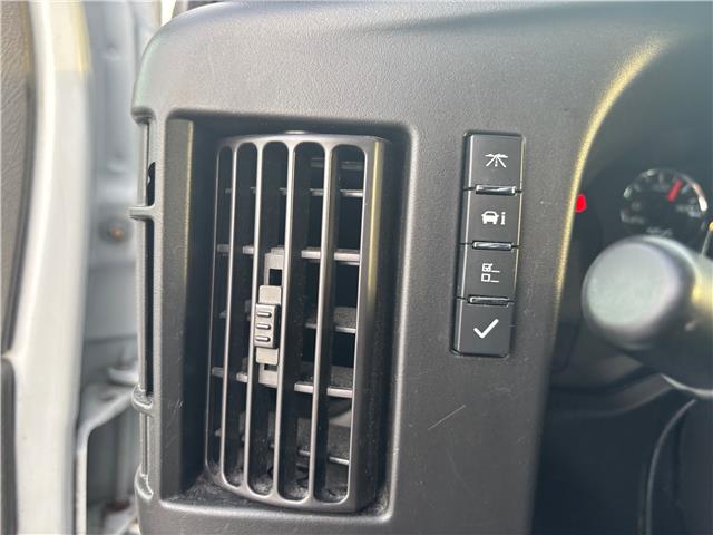 2023 Chevrolet Express 2500 Work Van (Stk: U9083A) in Uxbridge - Image 16 of 24