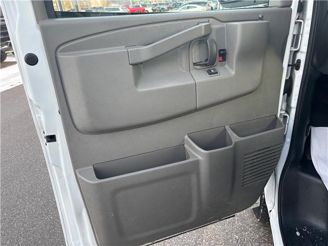 2023 Chevrolet Express 2500 Work Van (Stk: U9083A) in Uxbridge - Image 22 of 24