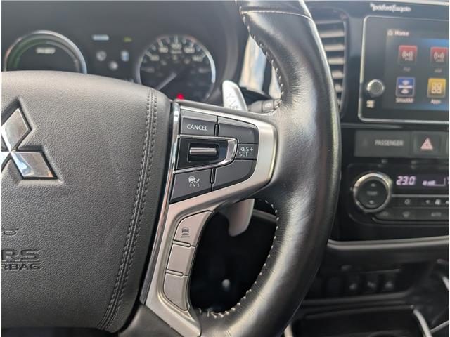 2018 Mitsubishi Outlander Plug-In Hybrid GT (Stk: 25248A) in Owen Sound - Image 12 of 20