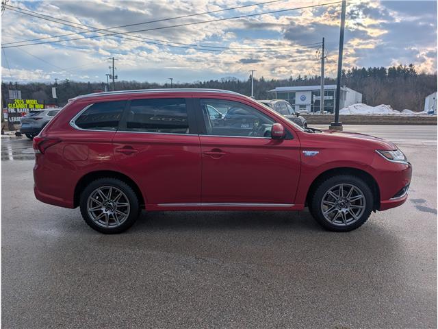 2018 Mitsubishi Outlander Plug-In Hybrid GT (Stk: 25248A) in Owen Sound - Image 6 of 20