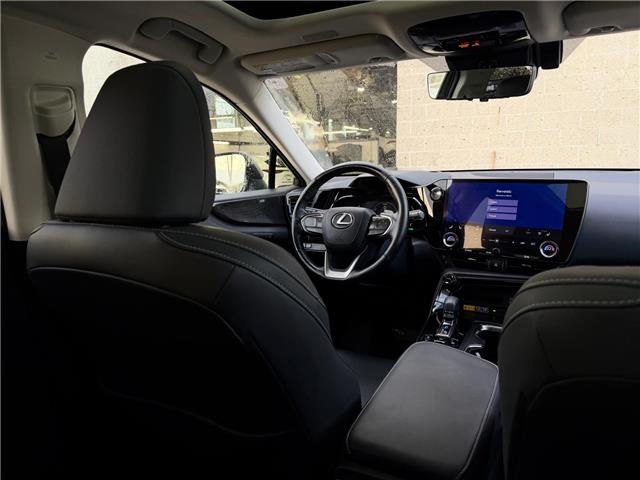 2022 Lexus NX 350h Base (Stk: 4609A) in Calgary - Image 17 of 19