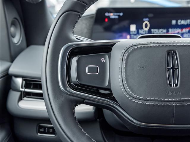 2025 Lincoln Navigator L Reserve (Stk: 25V1215) in Mississauga - Image 18 of 45