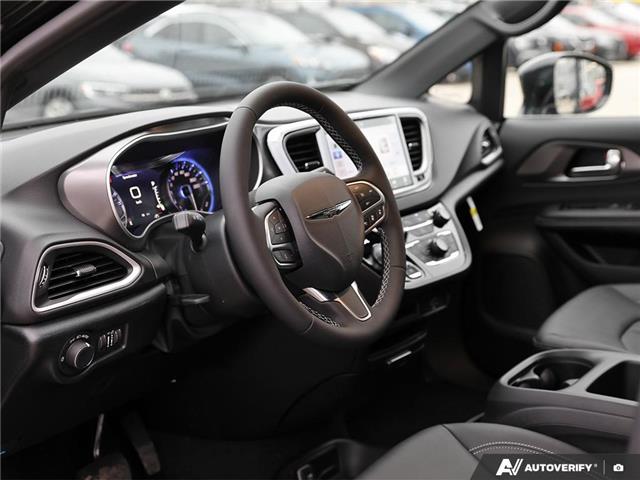 2026 Chrysler Grand Caravan SXT (Stk: T8011) in Welland - Image 13 of 27