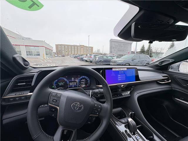 2026 Toyota Crown Signia Limited (Stk: 26108) in Bowmanville - Image 7 of 7