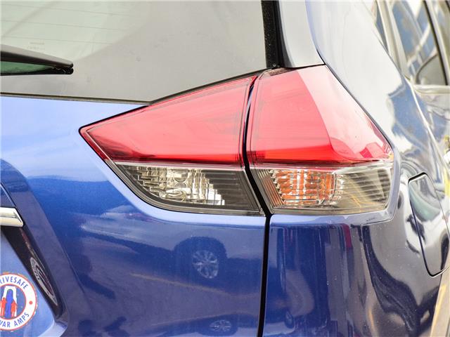 2017 Nissan Rogue SV (Stk: L25008A) in Toronto - Image 5 of 22