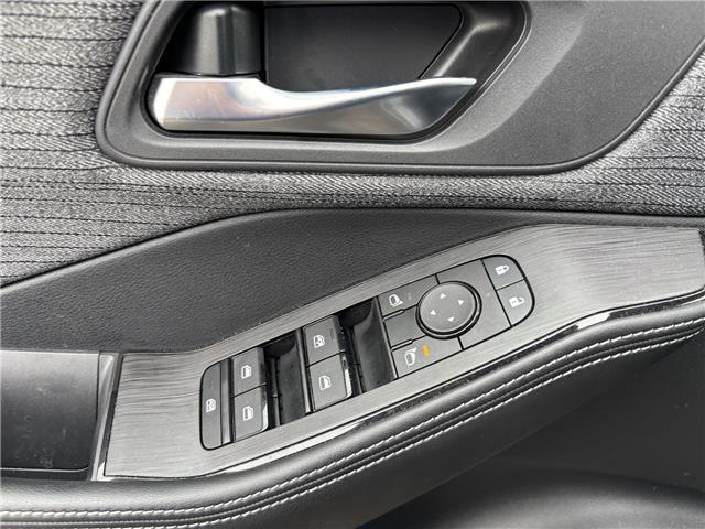 2023 Nissan Rogue SV Moonroof (Stk: P7200) in Brantford - Image 6 of 25