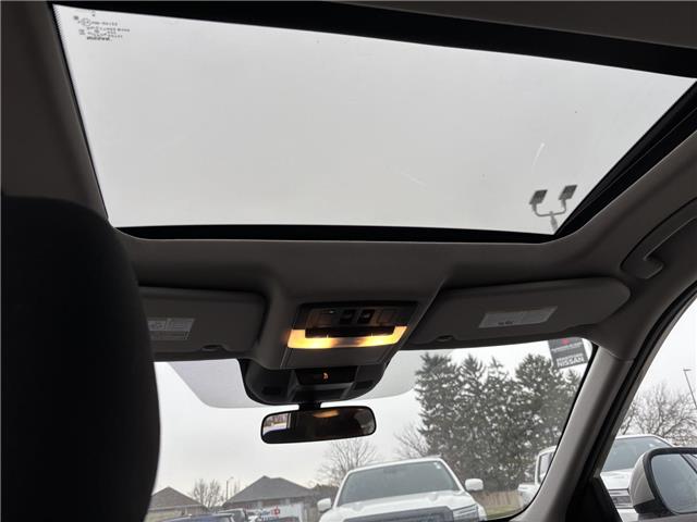2023 Nissan Rogue SV Moonroof (Stk: P7201) in Brantford - Image 16 of 25
