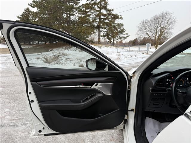 2022 Mazda Mazda3 Sport GT w/Turbo (Stk: 16070) in Newmarket - Image 2 of 50
