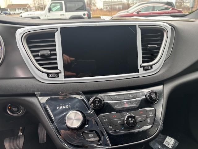 2026 Chrysler Grand Caravan SXT (Stk: 7465) in Fort Erie - Image 17 of 18