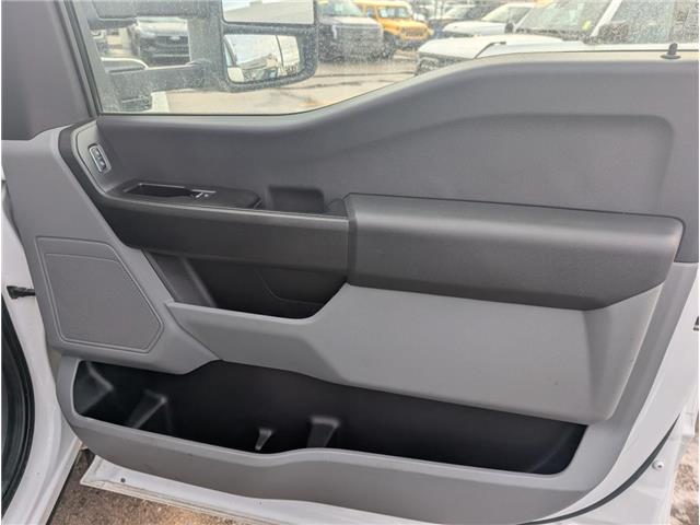 2023 Ford F-550 Chassis XL (Stk: 19378) in Calgary - Image 9 of 25