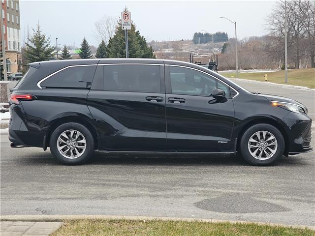 2021 Toyota Sienna LE 8-Passenger (Stk: 25638A) in Bowmanville - Image 5 of 28