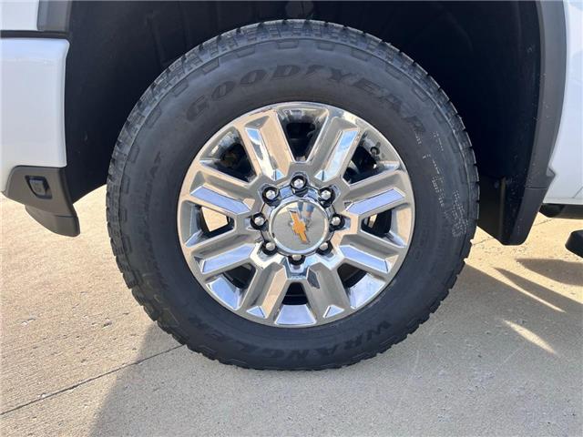 2026 Chevrolet Silverado 3500HD High Country (Stk: 150660) in Fort MacLeod - Image 7 of 22 2026 Chevrolet Silverado 3500HD High Country (Stk: 150660) in Fort MacLeod - Image 7 of 22