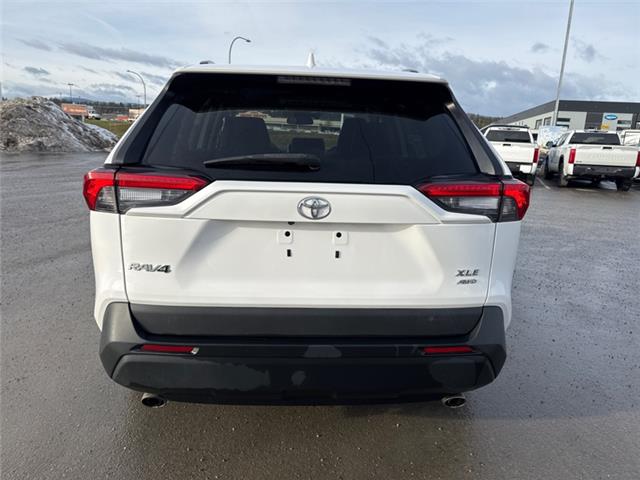2021 Toyota RAV4 XLE (Stk: C168331K) in Cranbrook - Image 4 of 21