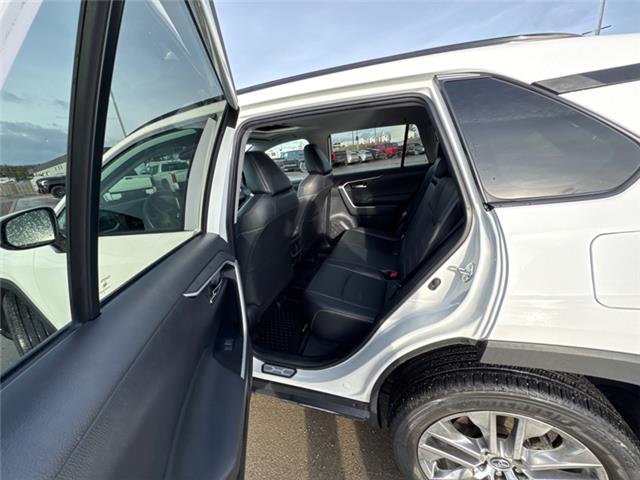 2021 Toyota RAV4 XLE (Stk: C168331K) in Cranbrook - Image 13 of 21