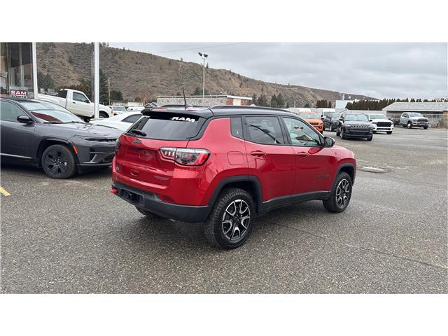 2026 Jeep Compass Trailhawk (Stk: TT054) in Kamloops - Image 7 of 27