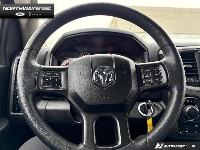 2022 RAM 1500 Classic Tradesman (Stk: 5F10300C) in Brantford - Image 11 of 21