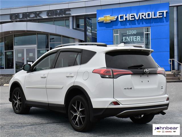2017 Toyota RAV4 SE (Stk: U4328) in Hamilton - Image 7 of 29