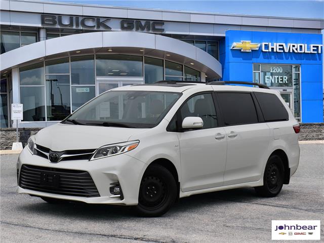 2018 Toyota Sienna XLE 7-Passenger (Stk: U4337) in Hamilton - Image 1 of 28