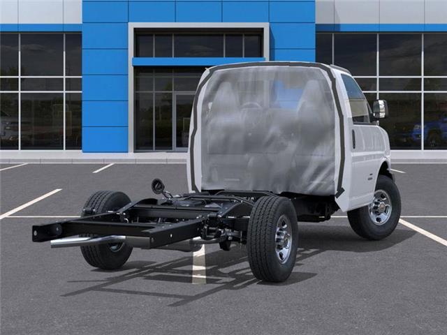 2025 Chevrolet Express Cutaway Work Van (Stk: 2748-25) in New Hamburg - Image 4 of 6