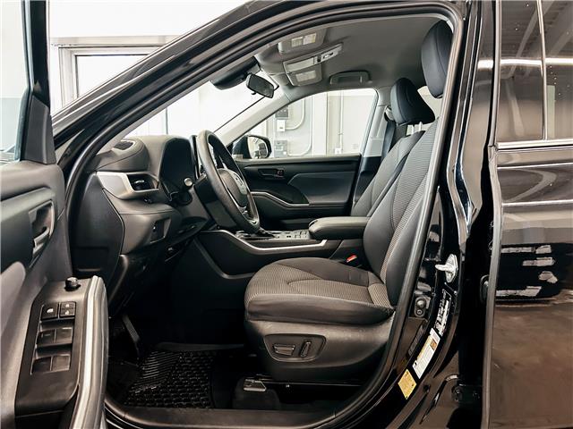 2022 Toyota Highlander LE (Stk: V3342) in Prince Albert - Image 2 of 11