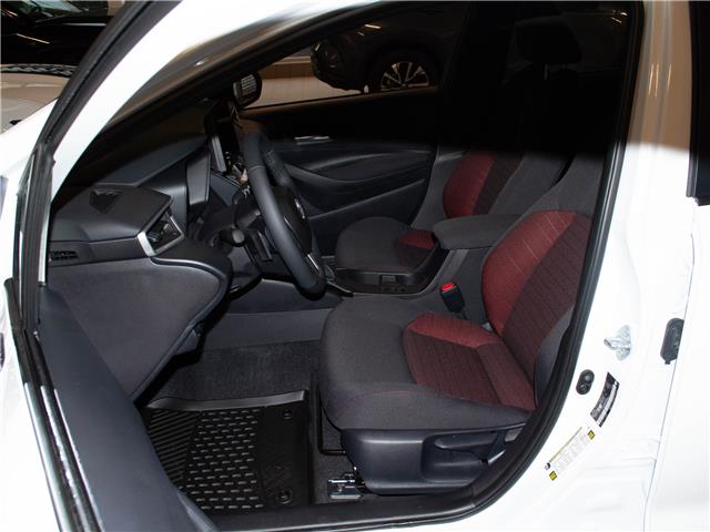 2026 Toyota Corolla SE (Stk: 26580) in Kingston - Image 9 of 15
