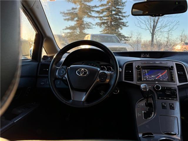 2013 Toyota Venza Base V6 (Stk: 260145B) in Calgary - Image 10 of 19