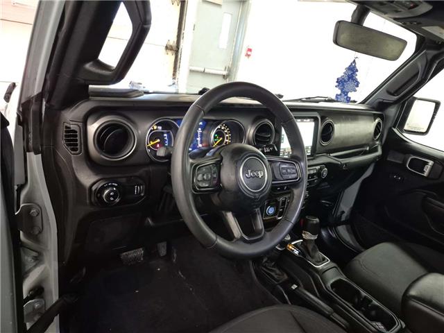 2023 Jeep Gladiator Willys (Stk: 43400J) in Belleville - Image 2 of 3