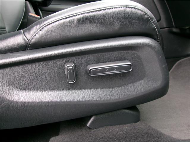 2017 Honda CR-V Touring in Kitchener - Image 23 of 29