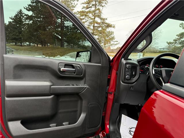 2022 Chevrolet Silverado 1500 LTD Custom Trail Boss (Stk: 45591A) in Newmarket - Image 2 of 50
