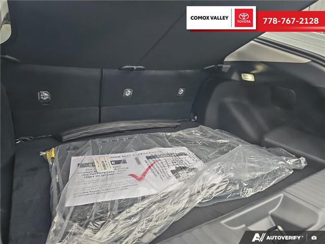 2025 Toyota Prius Plug-In Hybrid SE (Stk: SP053385) in Courtenay - Image 12 of 25