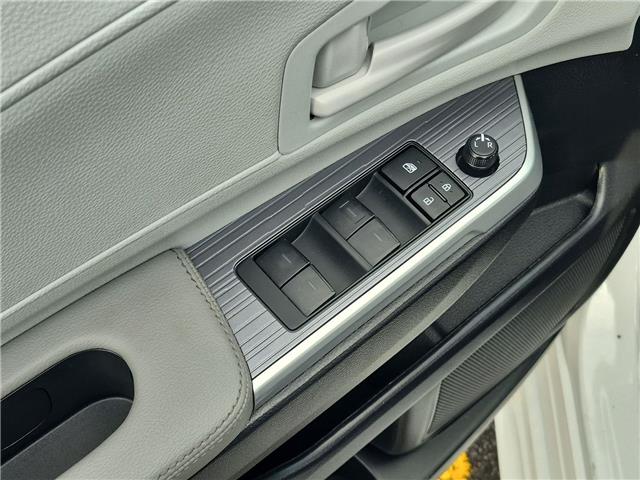 2025 Toyota Sienna LE 8-Passenger (Stk: 10119613A) in Markham - Image 13 of 33