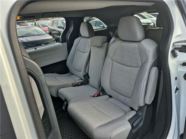 2025 Toyota Sienna LE 8-Passenger (Stk: 10119613A) in Markham - Image 27 of 33