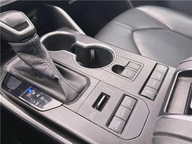 2020 Toyota Highlander XLE (Stk: U5660A) in London - Image 15 of 27