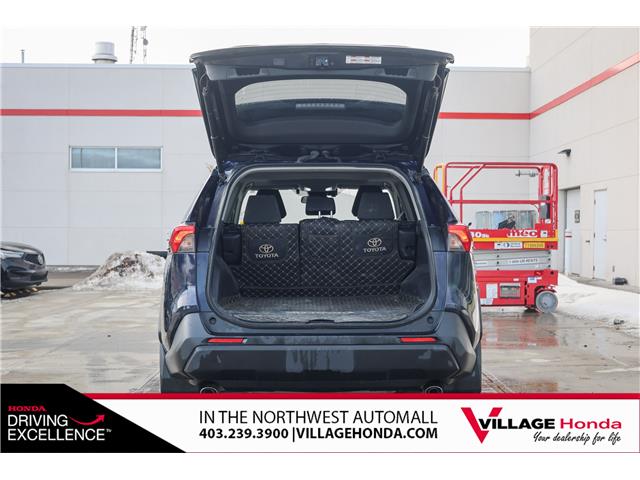 2021 Toyota RAV4 XLE (Stk: B9018) in Calgary - Image 9 of 33