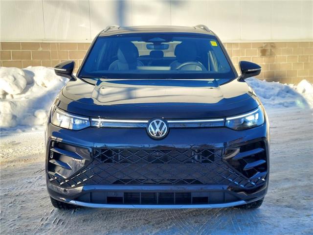 2026 Volkswagen Tiguan Highline Turbo R-Line (Stk: 260159) in Regina - Image 2 of 41