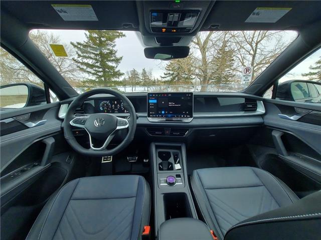 2026 Volkswagen Tiguan Comfortline R-Line Black Edition (Stk: 260167) in Regina - Image 20 of 39