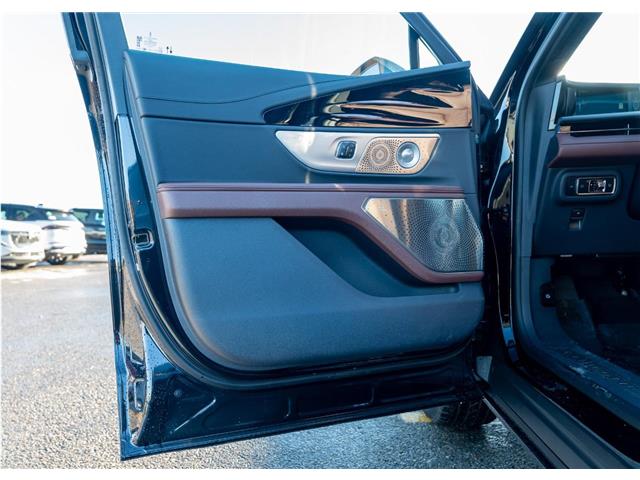 2026 Lincoln Nautilus Reserve (Stk: T-809) in Calgary - Image 9 of 23