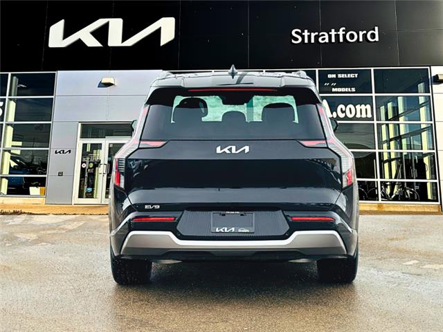 2026 Kia EV9 Land w/Plus Package (Stk: S26207) in Stratford - Image 4 of 30