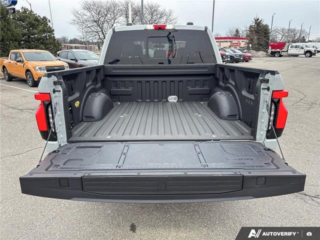 2023 Ford F-150 Lightning Lariat (Stk: P7141) in Oakville - Image 12 of 25