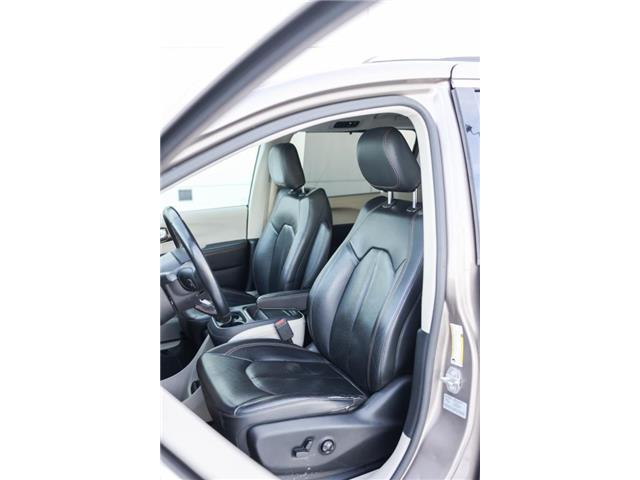 2017 Chrysler Pacifica Touring-L Plus (Stk: PO85709) in London - Image 14 of 37