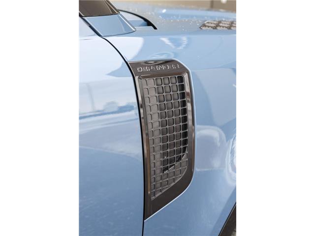 2023 Land Rover Defender X-Dynamic SE (Stk: TL18157) in London - Image 13 of 37