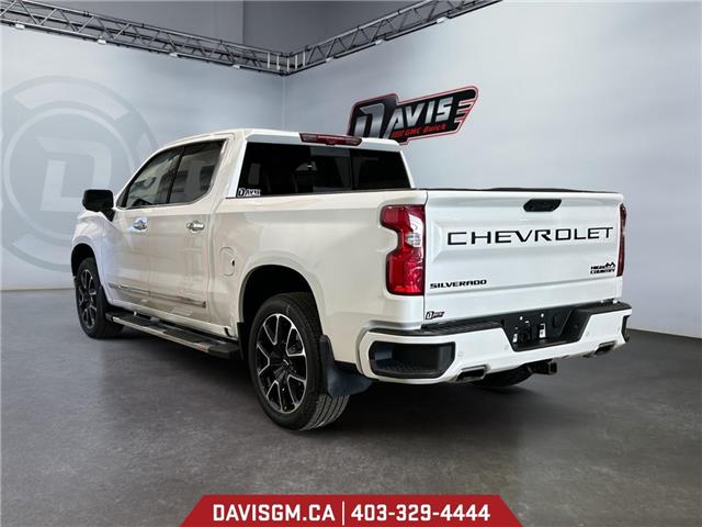 2023 Chevrolet Silverado 1500 High Country (Stk: 302607) in Lethbridge - Image 3 of 15